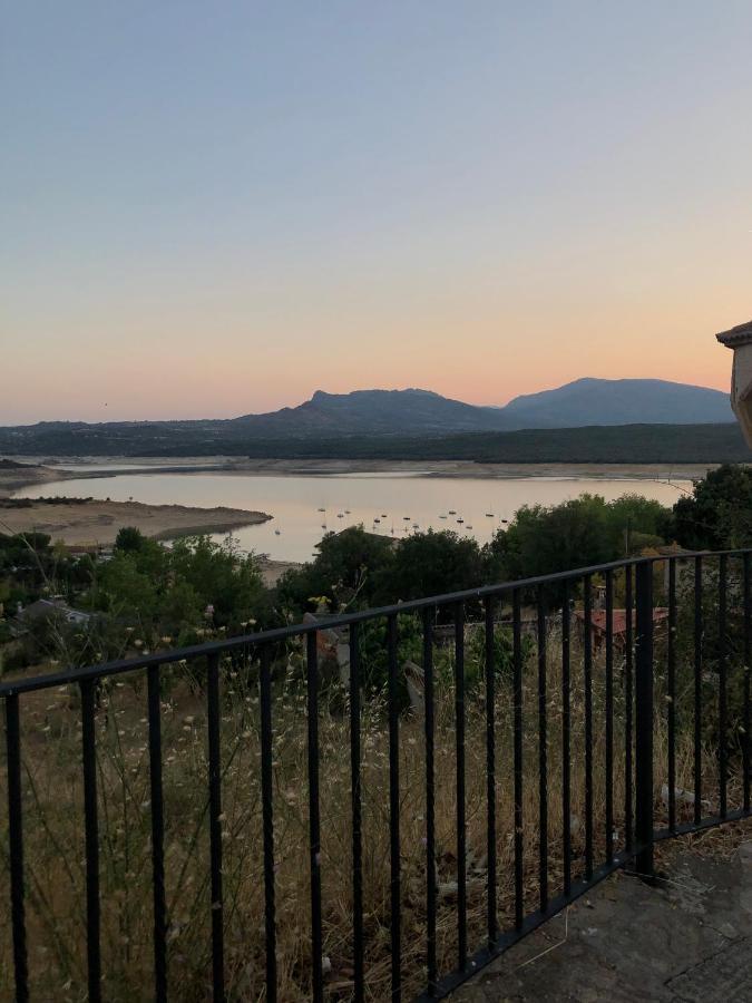 El Lago Cervera de Buitrago Kültér fotó